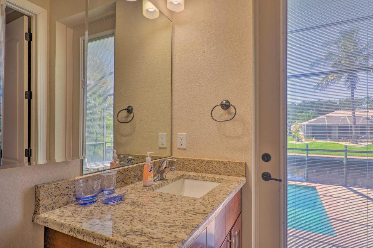 Canalfront Cape Coral Home With Patio And Grill! Exterior foto